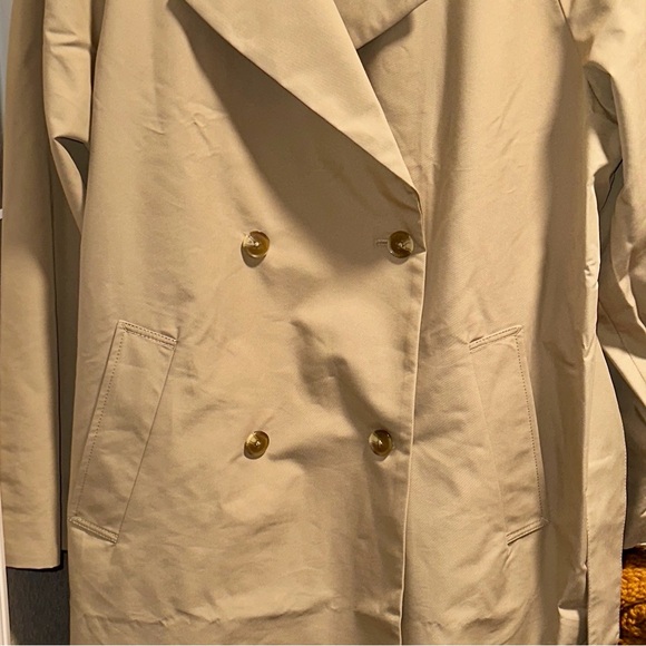 GAP Icon Trench Coat - Picture 8 of 9
